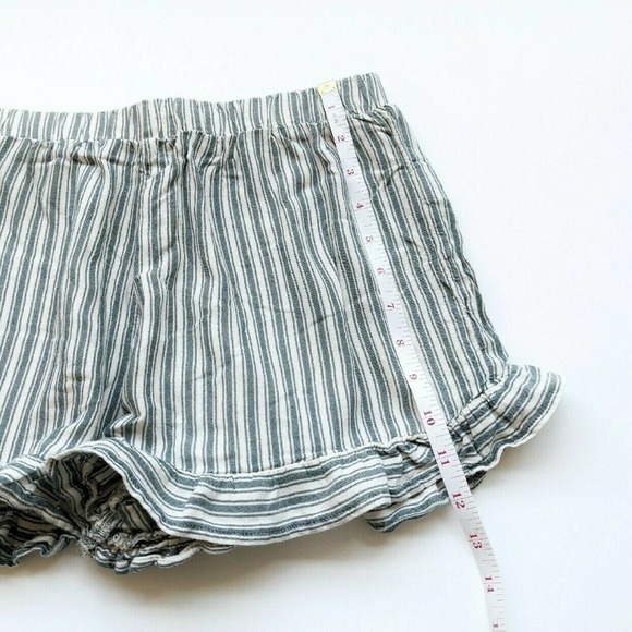 AE Ruffle Shorts Chambray Small - Picture 5 of 6